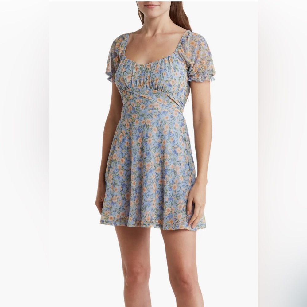 Kenedik Dusty Blue Floral Print Minidress